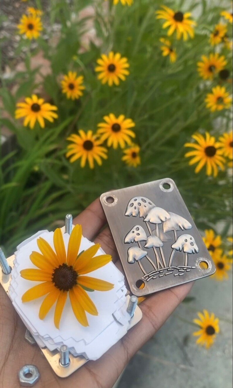 Mini Flower Press | Compact Botanical Keepsake Maker | Portable Craft Tool